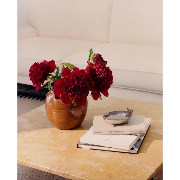 Doric Coffee Table 80x80 cm Honey Amber