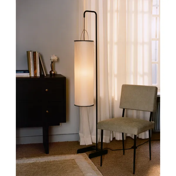 Silk Lantern Gulvlampe Naturlig Hvid Silke/Sort