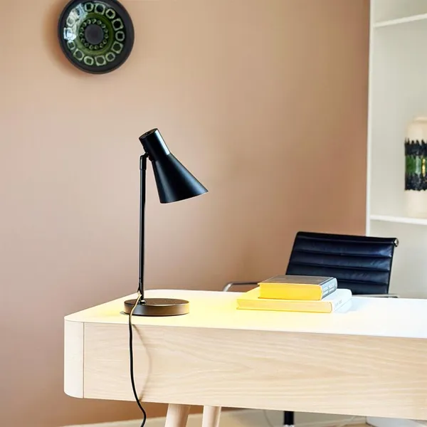 DL12 Tafellamp Zwart