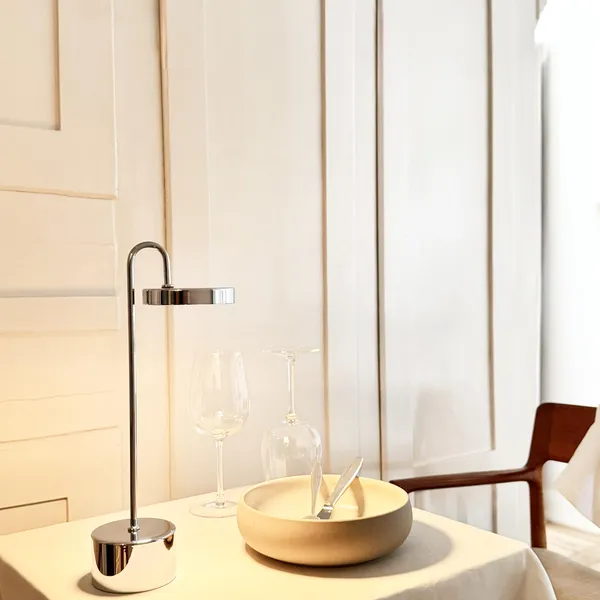 Moovelight Bordlampe Chrome