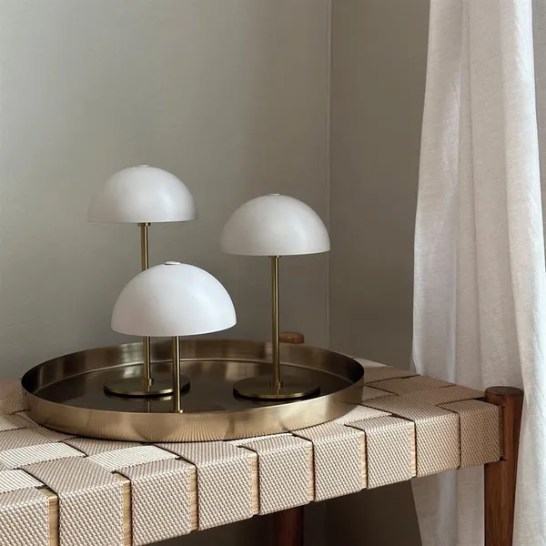 Along Mini draagbare tafellamp LED, set van 3 stuks met dienblad, beige/messing