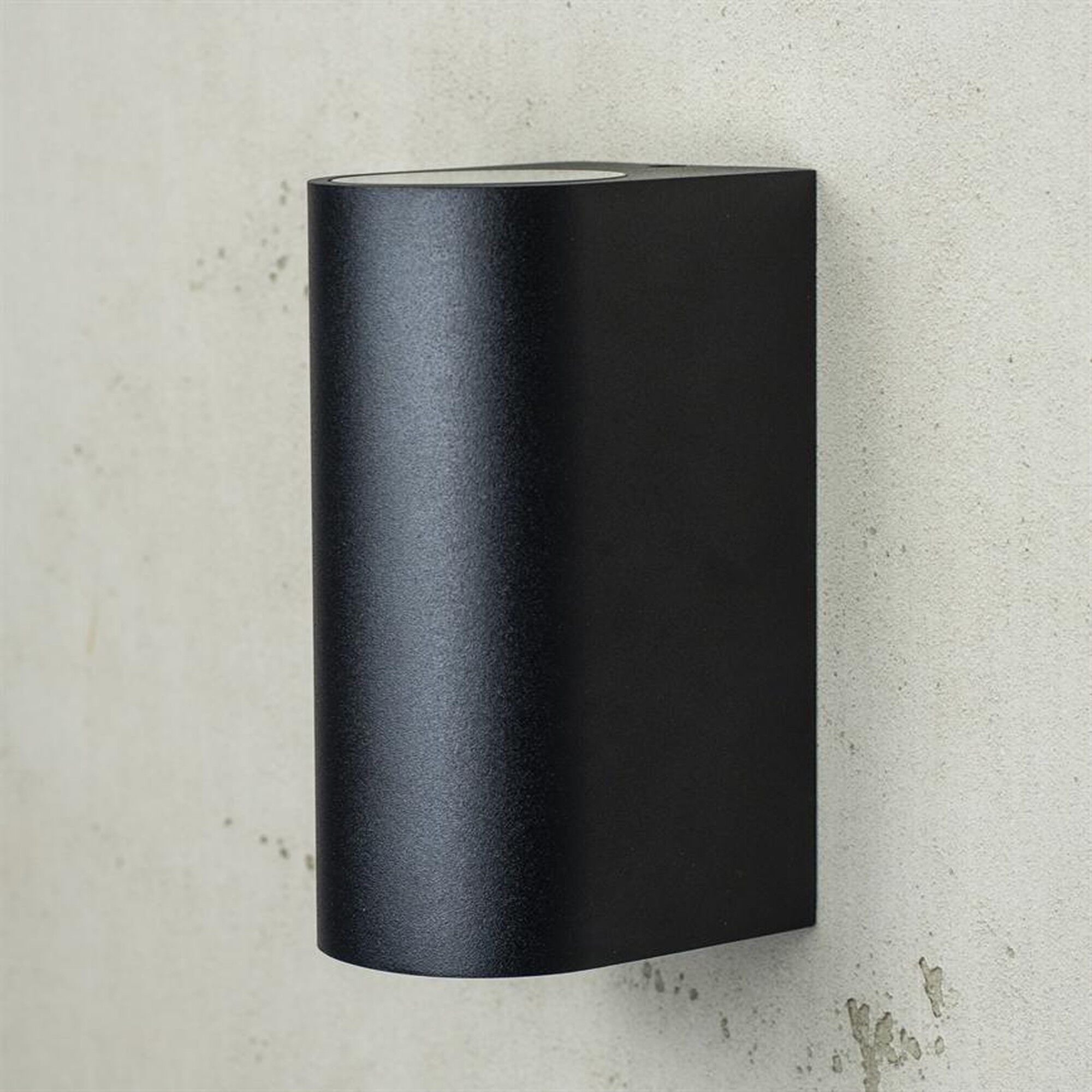 L&aelig;s&oslash; utomhusv&auml;gglampa Up/Down, svart