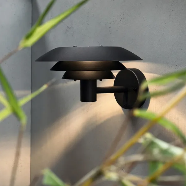 DL25 Outdoor Wall Lamp Black