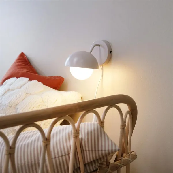 Rose Wall Lamp Mat Beige