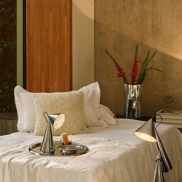 Pose Portable Lamp Silver