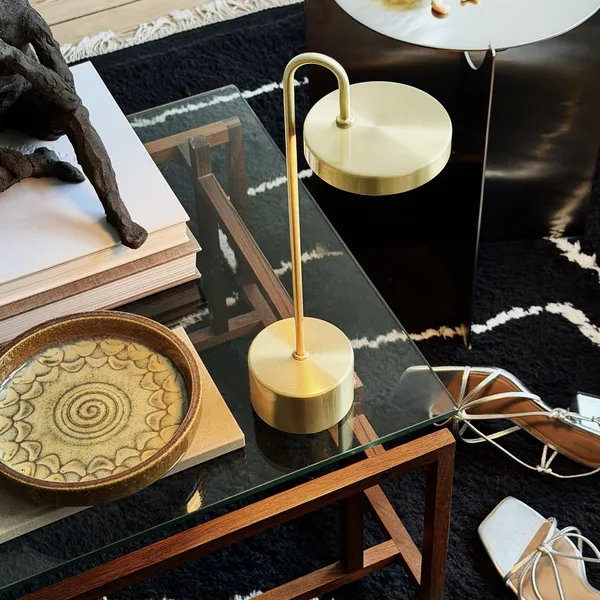 Moovelight Bordlampe Messing