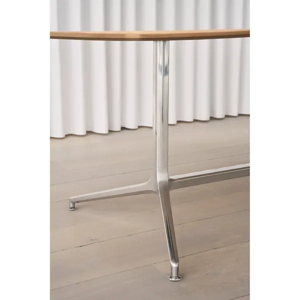 Vipp 436 Swivel Table Small Light Oak