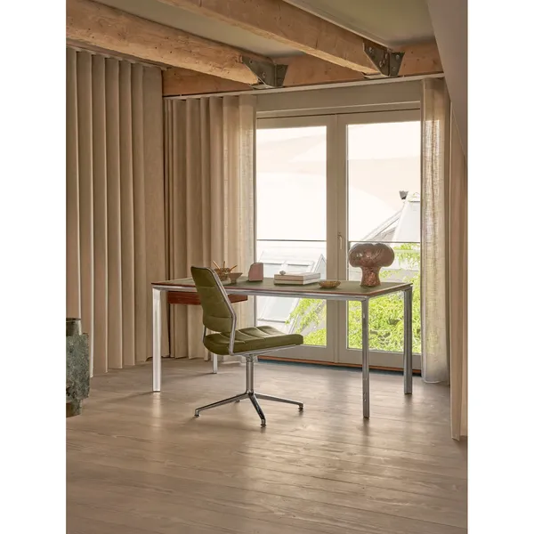Vipp 454 Drehstuhl mit Rollen Poliert/Tide