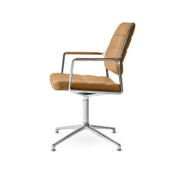 Vipp 455 Fauteuil pivotant avec patins cuir poli/camel