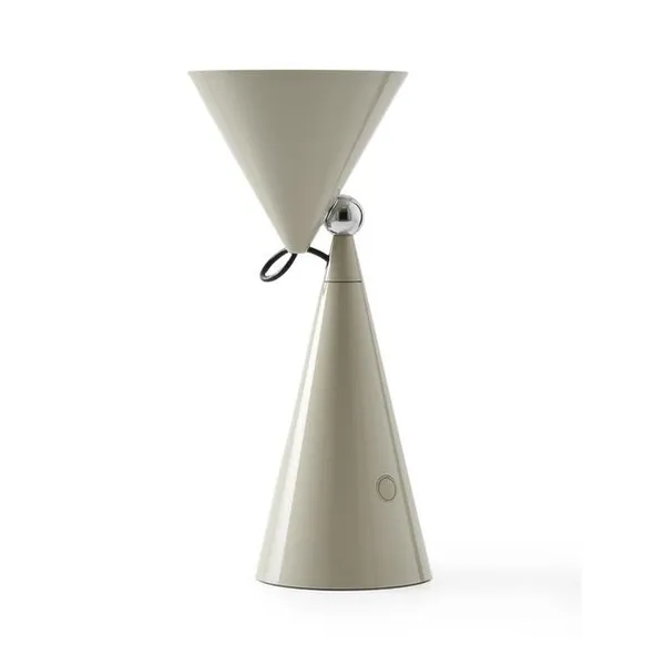 Pose Portable Lamp Putty