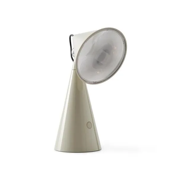 Pose Portable Lamp Putty
