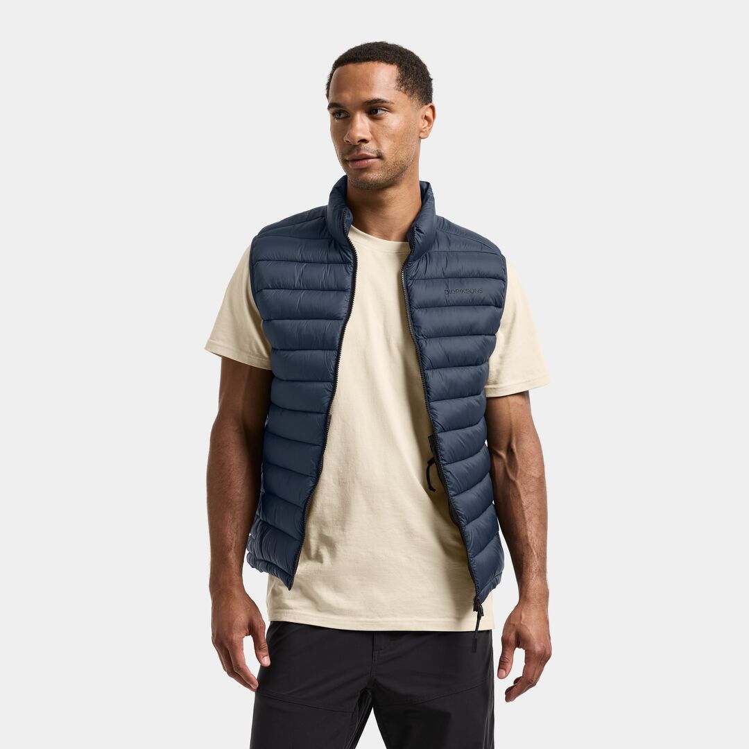 Didriksons Marino Vest for Men, Sleepy Blue, L, 100% Recycled Fibres, Water-Repellent, Reflective Logo, 3 Inner Zip Pockets, 2 Outer Buttoned Pockets