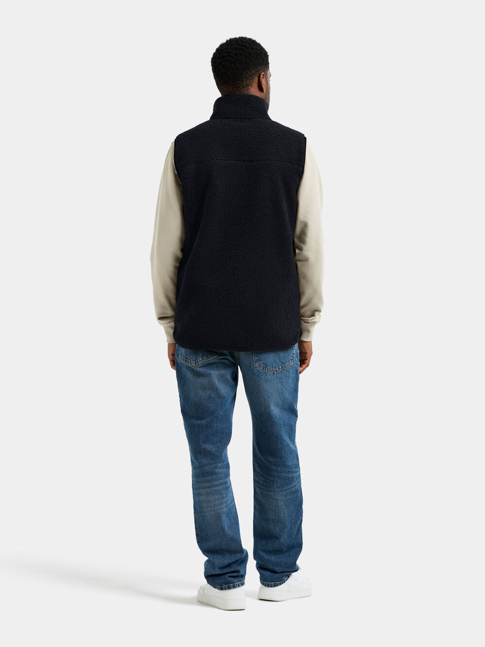 Rasmus Vest Black