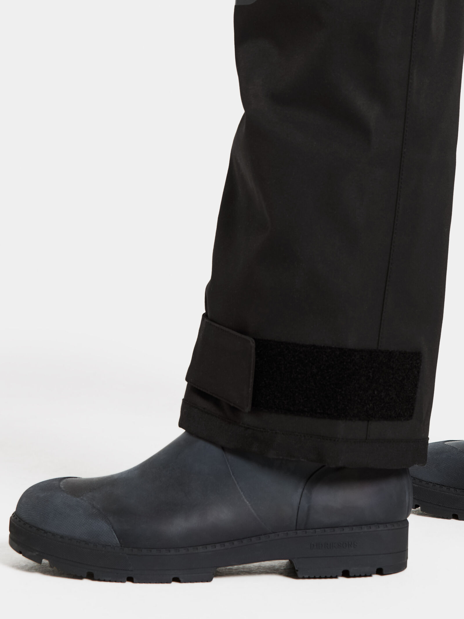 Aegis Pants Black