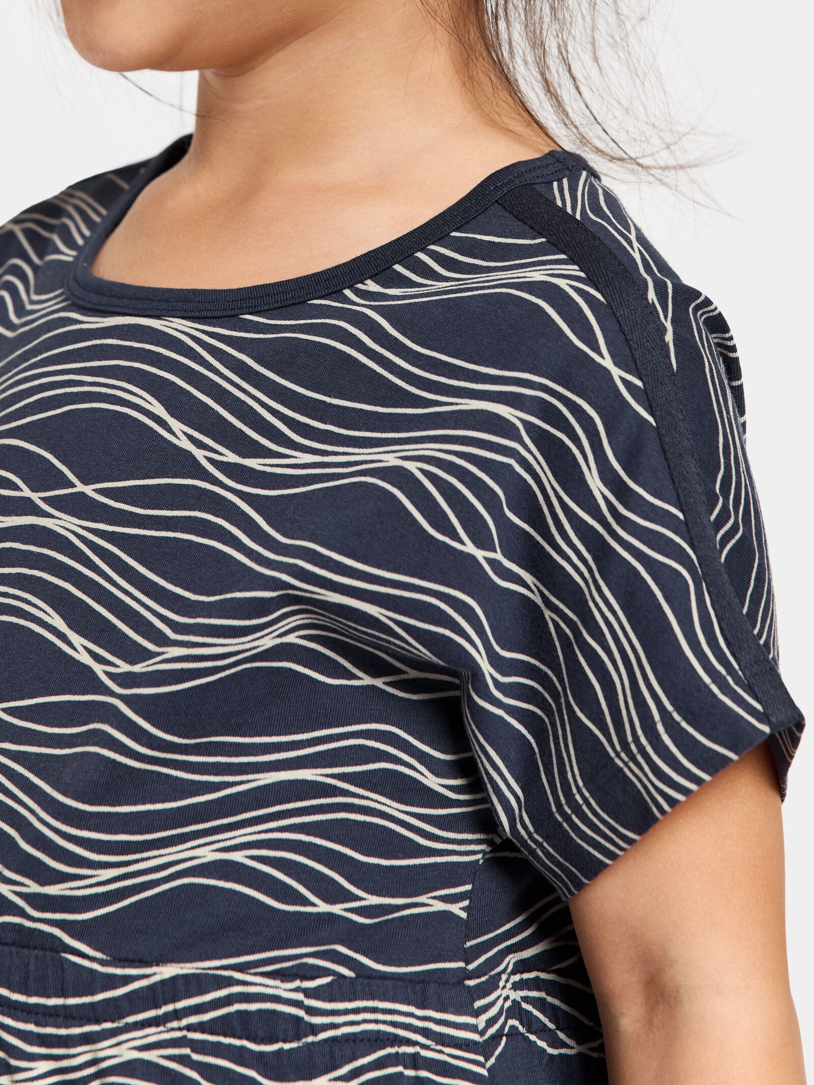 Wave Navy