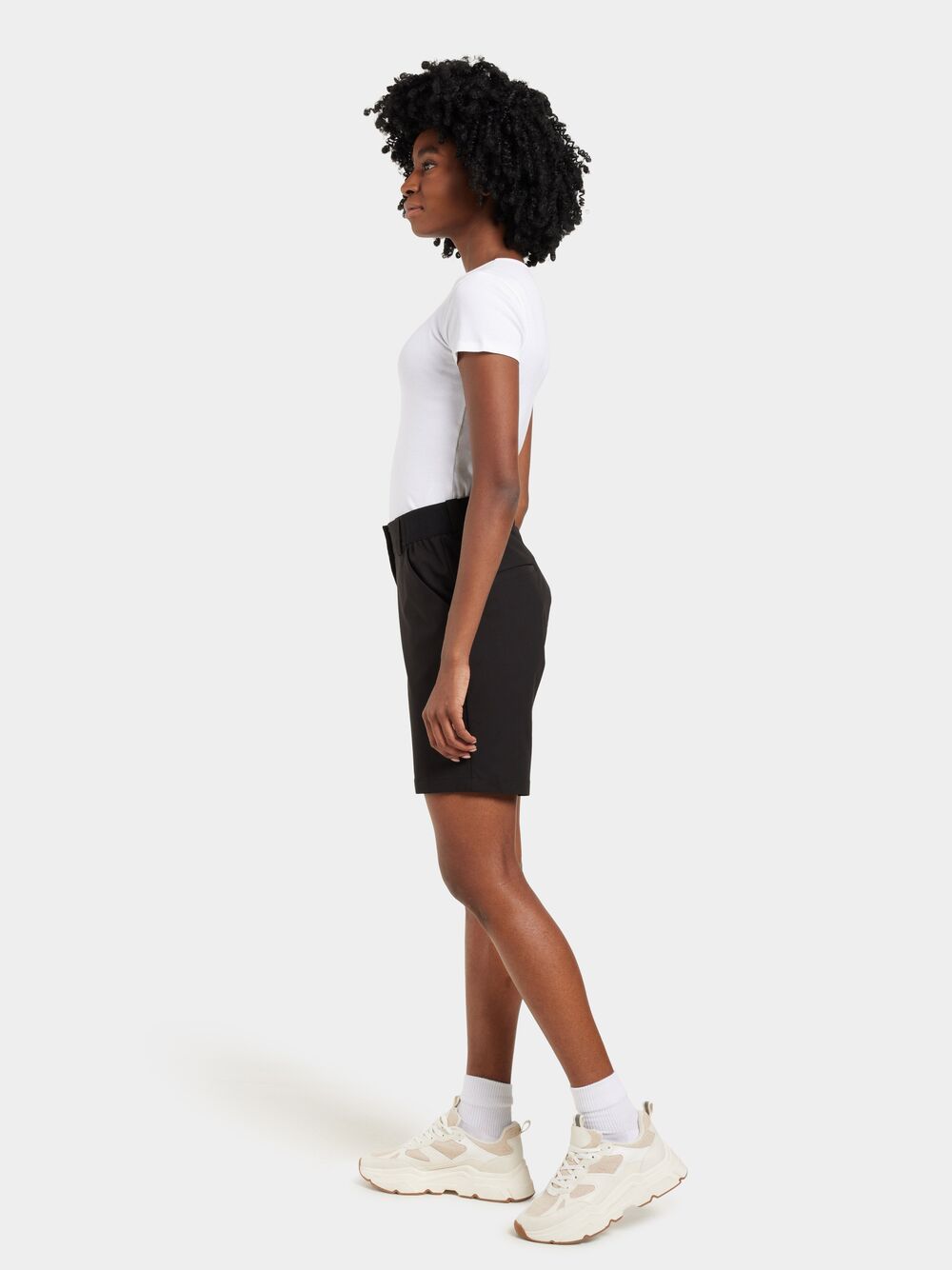 Maja Shorts Black