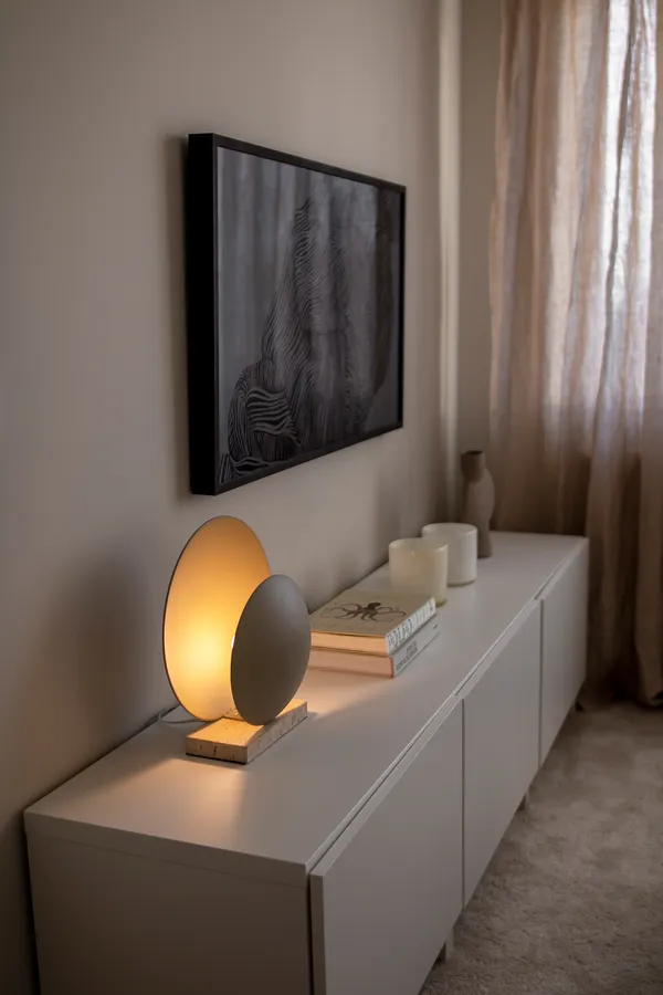Orbit Bordlampe Beige / Travertin