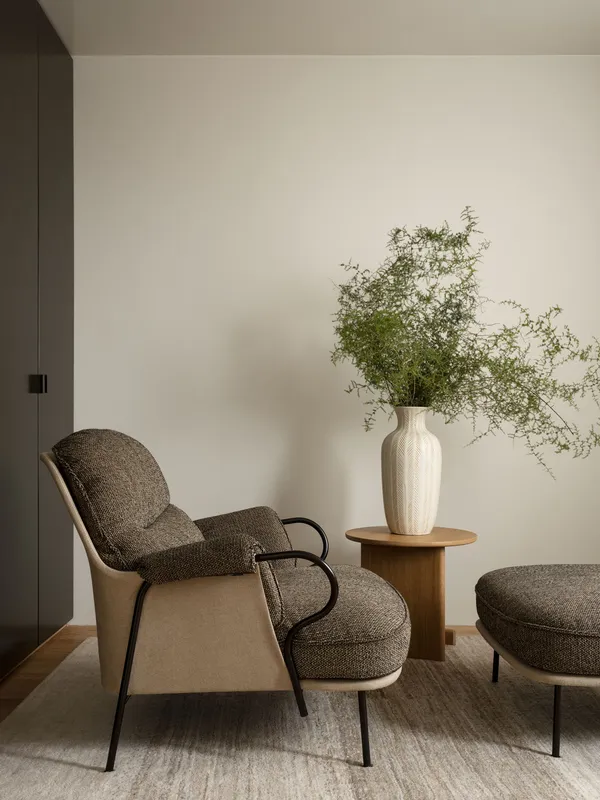 Lyra Armchair With Footstool Safire 0001