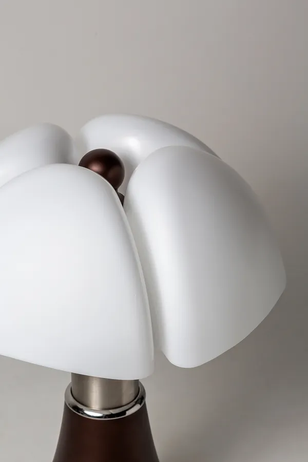 Pipistrello Medium Bordslampa Bronze