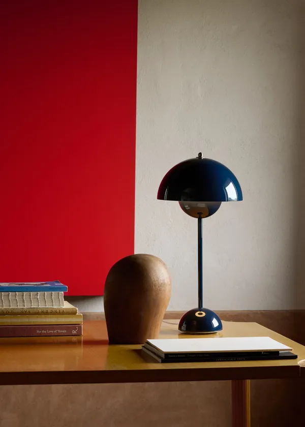 Flowerpot VP3 Bordslampa Steel Blue