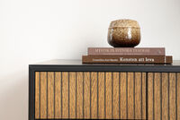 Line Burned Walnut Skänk Med 2 Dörrar Svart