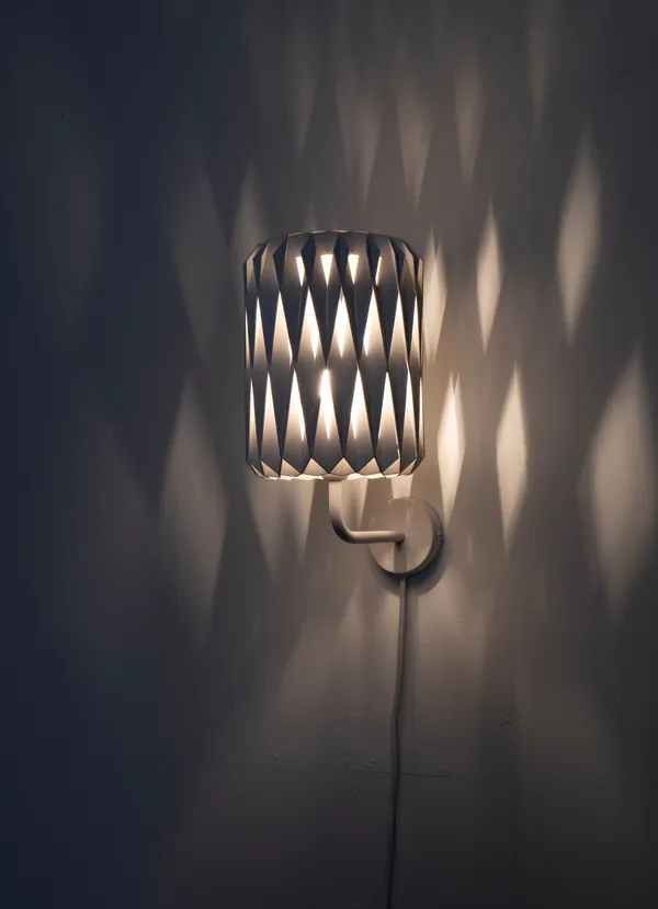 Signature 18 Vegglampe Hvit