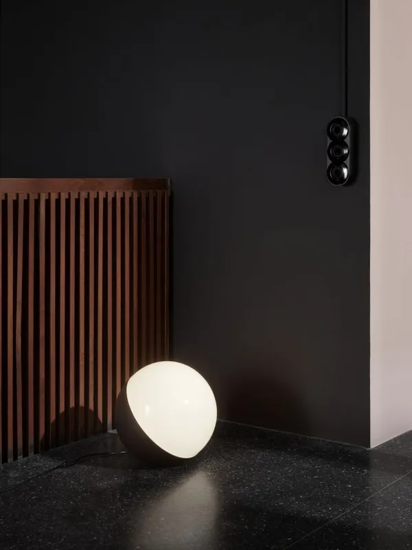 VL Studio Bords-/Golvlampa 320 mm Mässing