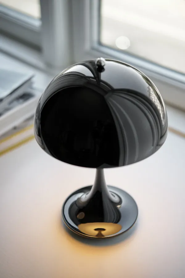 Panthella 160 Bordlampe Bærbar Sort