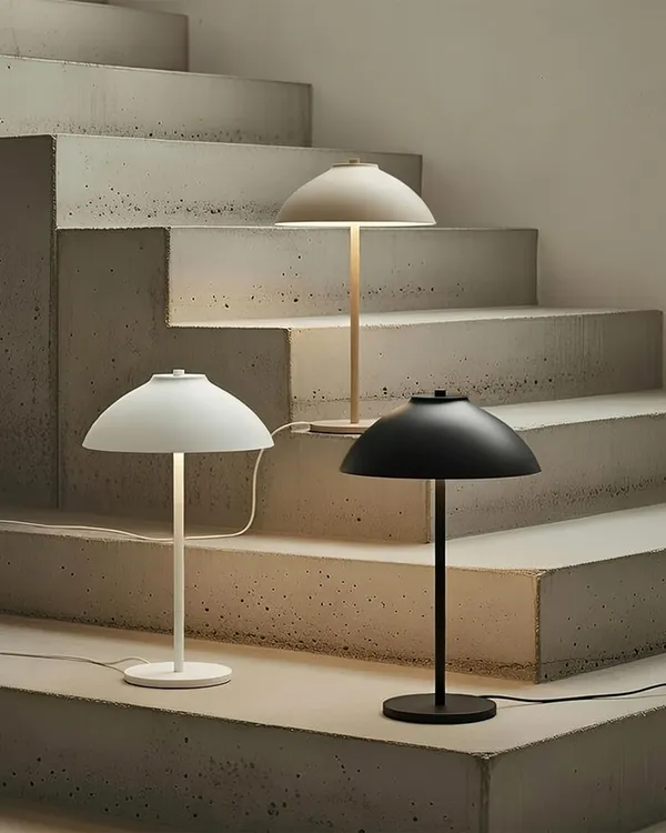 Vali Bordlampe Flat Black