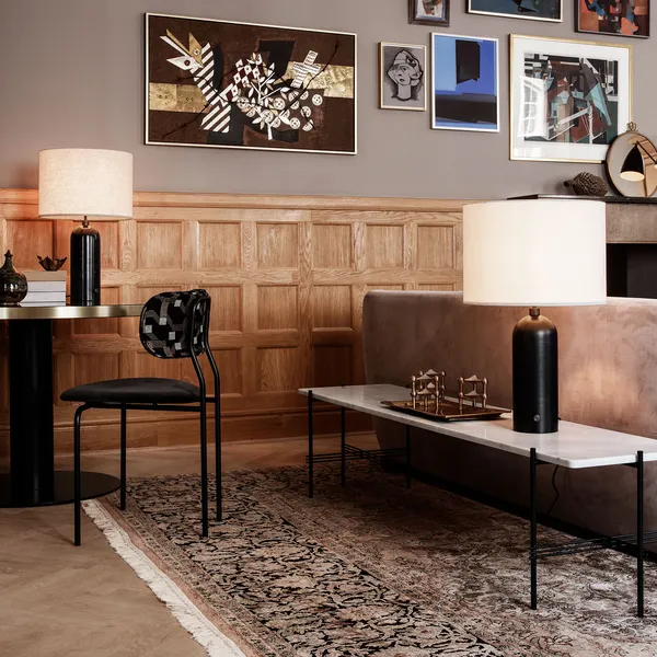 Gravity Bordlampe Liten Sort Marmor / Hvit