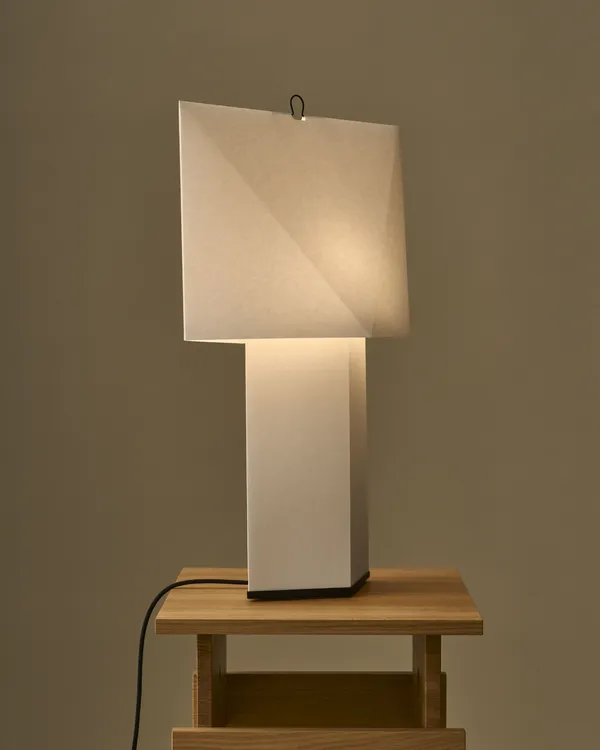 Aplat Table Lamp 660 White