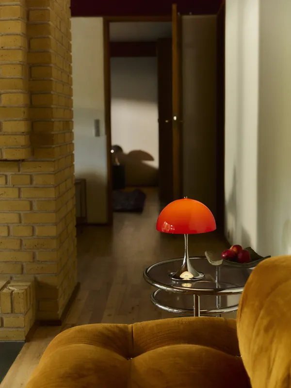 Panthella 250 Bordlampe Bærbar Original Opal Red