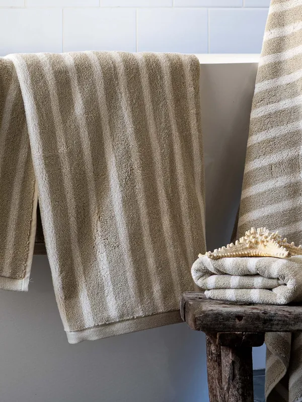Bonnie Kylpypyyhe 70X140 cm Beige