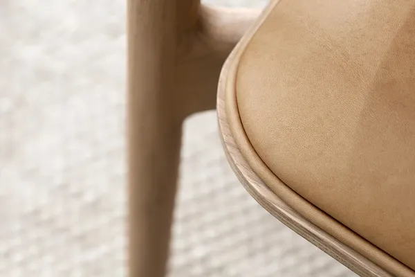 Cabin Loungefåtölj Ljus Ek / Sand Läder