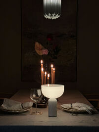 Kizu Bordlampe Bærbar White Marble
