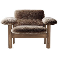 Brasilia Lenestol Lav Rygg Walnut / Sheepskin Sahara