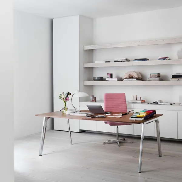 Kaiser Idell 6631-T Luxus Bordlampe Hvit