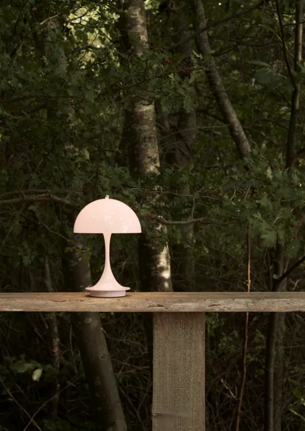 Panthella 160 Bordlampe Bærbar Pale Rose Opal Acryl