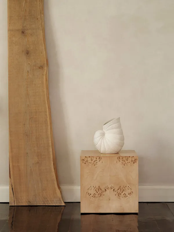 Shell Vase Off-white