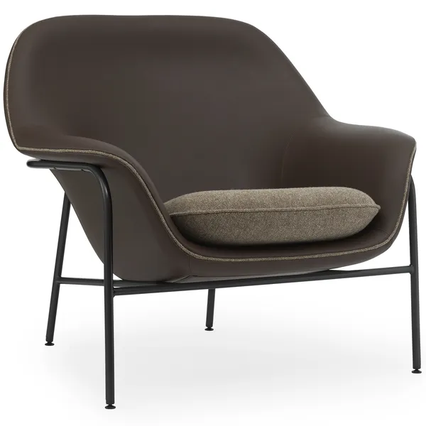 Drape Lounge Chair Low Grey Steel Lænestol Skum Fremstillet af læder Fremstillet af læder Ramme i sort stål Brun