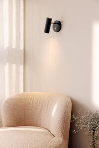 Hubble Vägglampa Svart