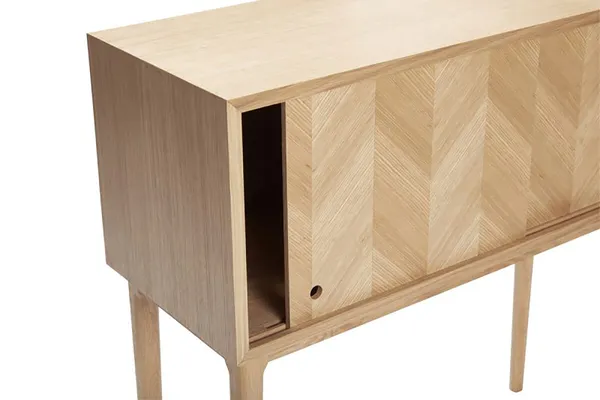 Herringbone Skap