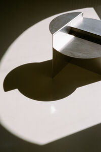 Rivet Sidebord Aluminium