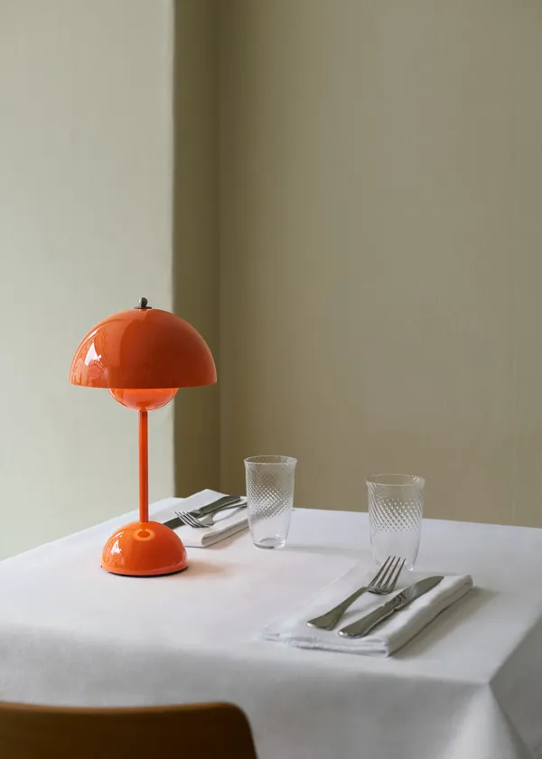 Flowerpot VP9 Bordlampe Bærbar Zesty Orange