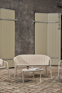 VIPP721 Lagrasse 2-Seater Sofa Outdoor Dune