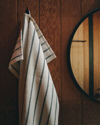 Una Handduk 40x60 cm Navy Rain