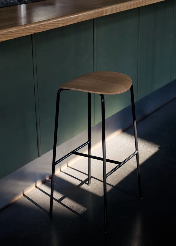 Pavilion AV37 Barstol 68 cm Eg