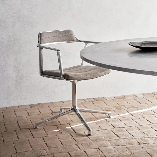 452 Snurrstol Mörk Sand