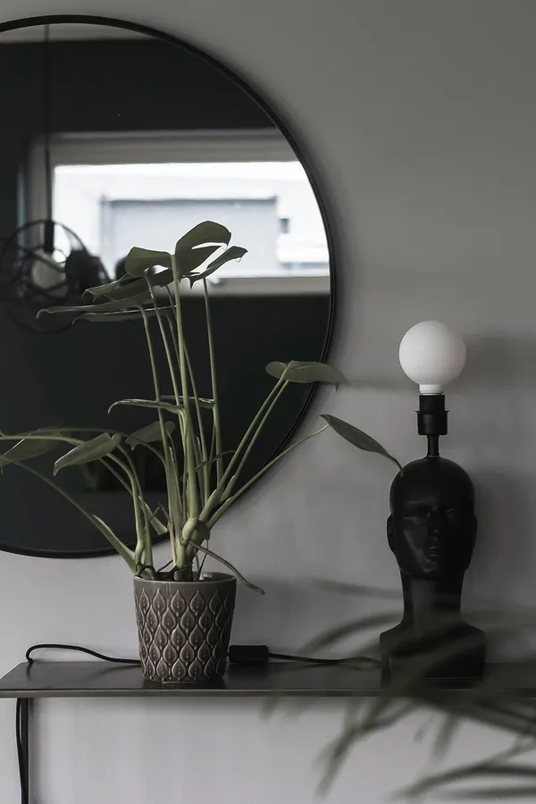 Alex Table Lamp Black