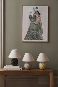 Dahlia 24 Bordslampa Beige
